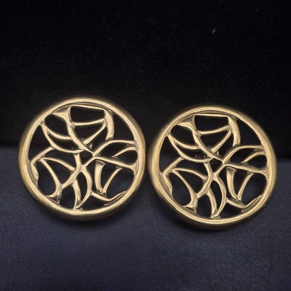 Gold Tone Open Work Filigree Clip On Earrings Leaves Vintage Costume Jewelry